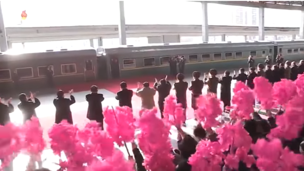 Primele imagini cu Kim Jong-un din călătoria de 47 de ore cu trenul către Vietnam. VIDEO - Imaginea 4