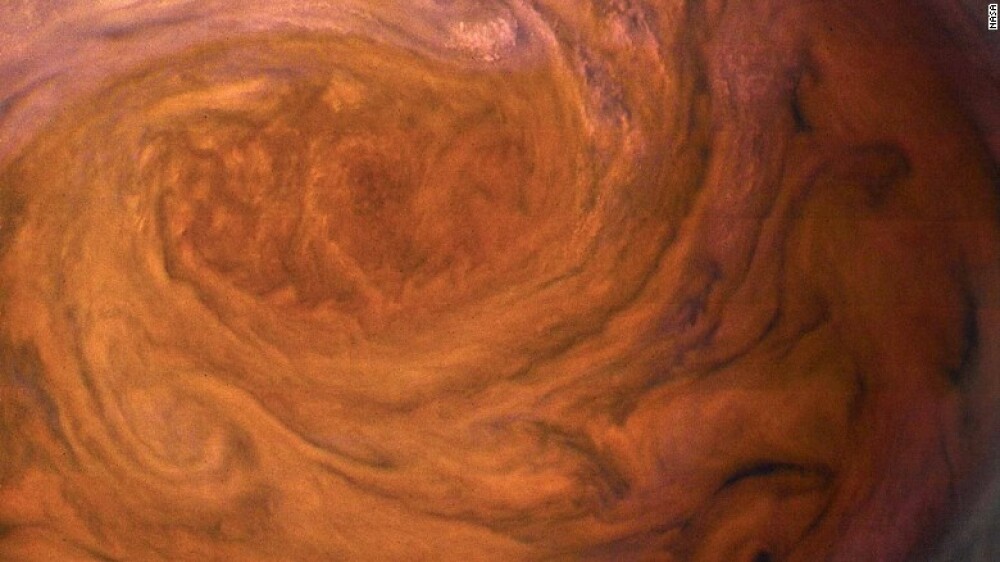 Noi imagini spectaculoase de pe Jupiter. Ce au descoperit cercetătorii NASA - Imaginea 4