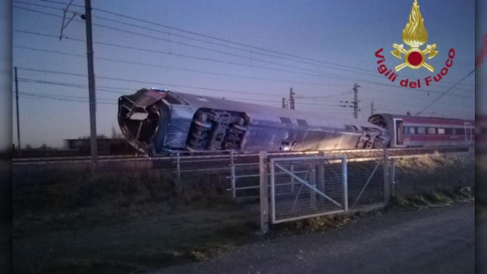 Un tren de mare viteză a deraiat în Italia. Doi morți și zeci de răniți - Imaginea 2