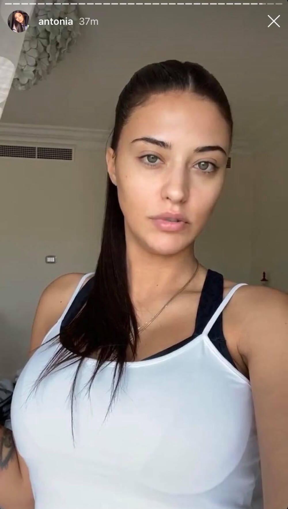 VIDEO: Antonia a lansat un clip cu scene senzuale între ea și o femeie: ”Cam indecent” - Imaginea 13
