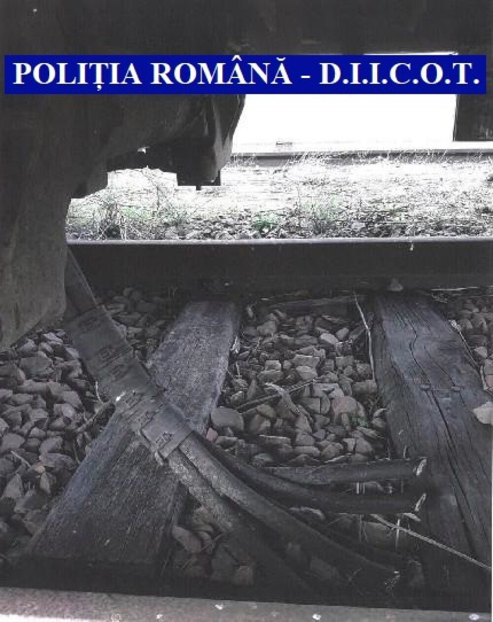 Români prinși că dezmembrau locomotive în Franța. Prejudiciu de 1 milion de euro - Imaginea 8