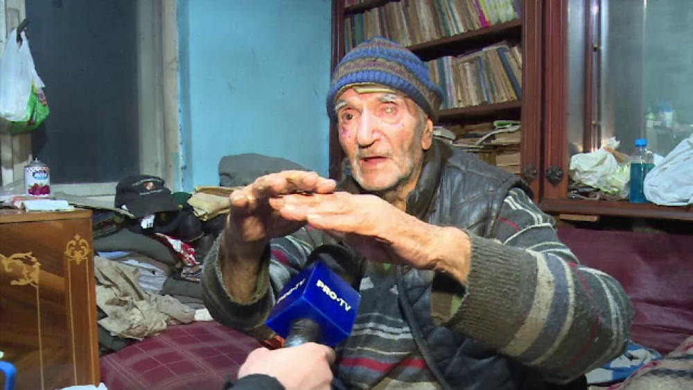 Fost milițian de 90 de ani, tâlhărit și bătut de doi tineri, care știau că are pensie mare - Imaginea 3