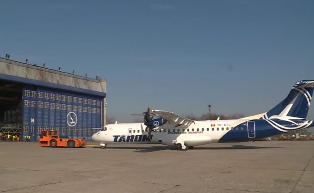 TAROM cumpără noi avioane. Cum arată primul ATR 72, folosit pentru curse scurte - Imaginea 1