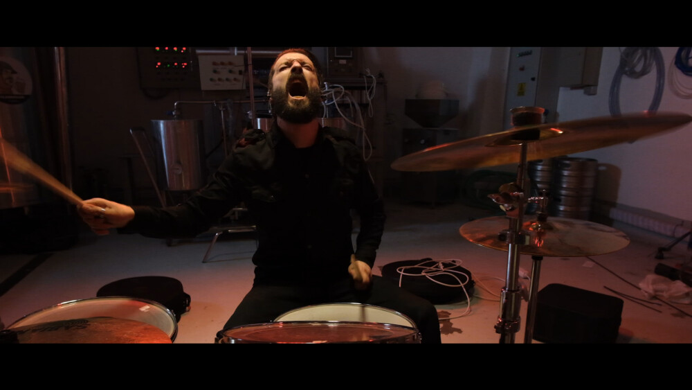 Olympus Mons, trupă românească nouă de gothic & doom metal, a lansat un videoclip. Concert în București - Imaginea 3