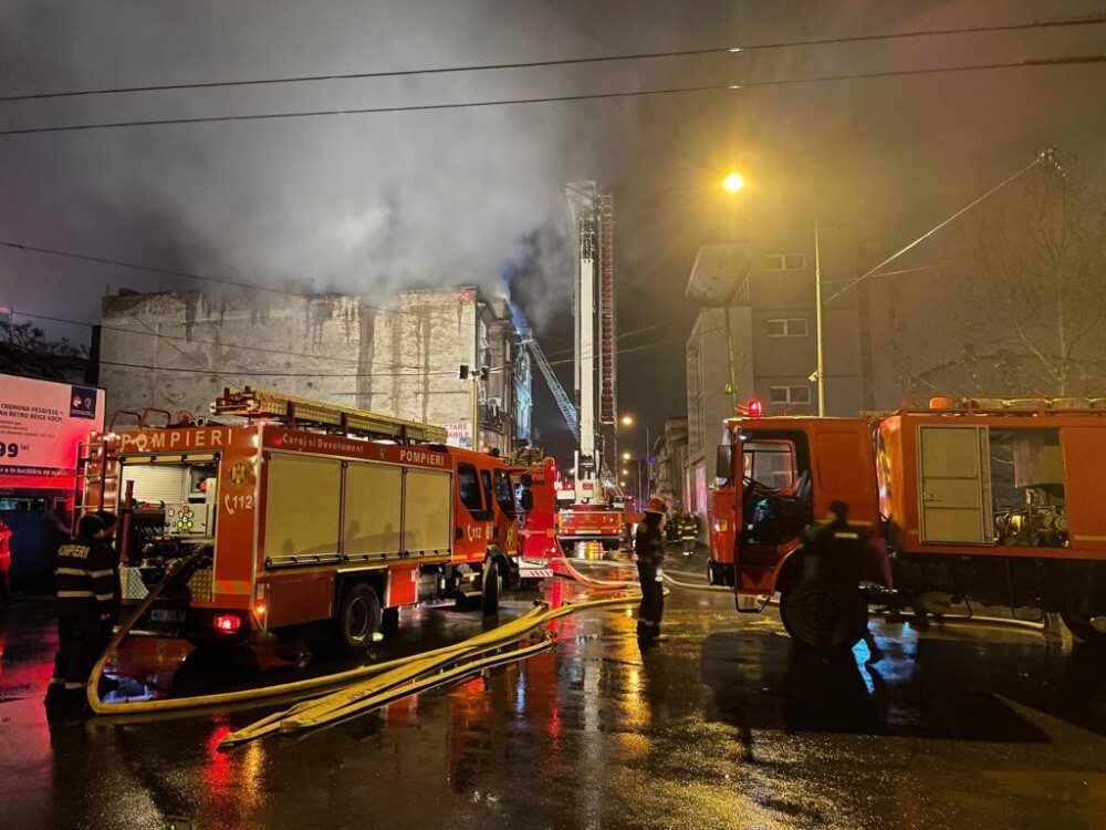 Incendiu puternic în Capitală, în apropiere de Gara de Nord - Imaginea 3