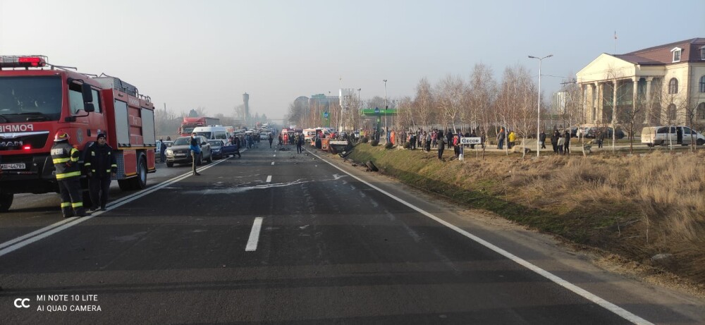 Accident grav în Giurgiu. Două persoane au murit și 7 au ajuns la spital - Imaginea 4
