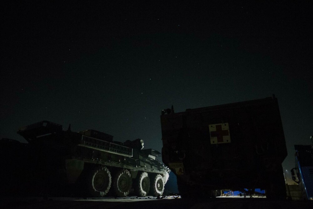 Blindatele americane au intrat în România pe la Nădlac. Urmează să ajungă și soldații FOTO și VIDEO - Imaginea 8