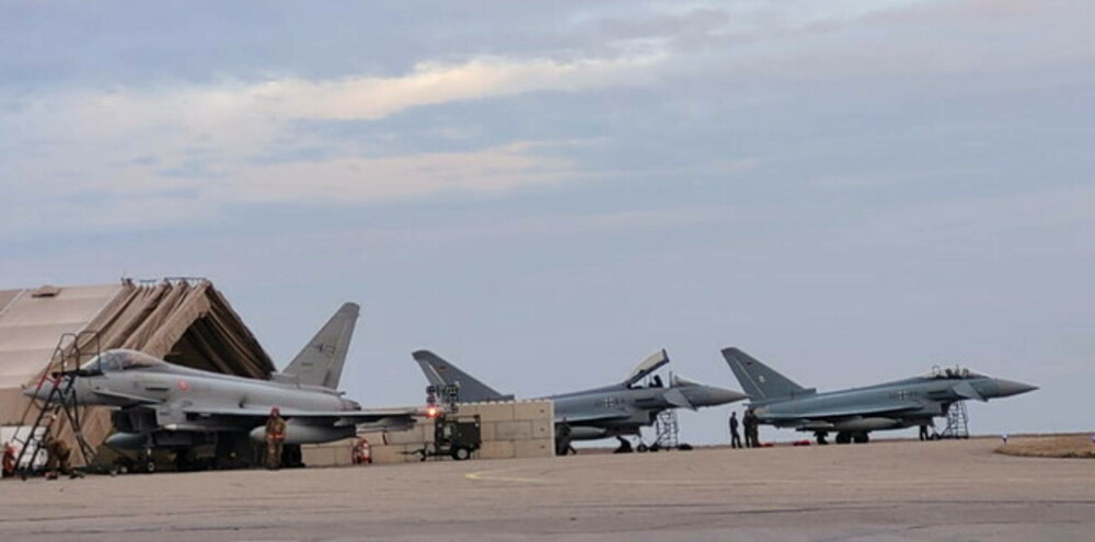 Avioane Eurofighter Typhoon din Germania au aterizat la Mihail Kogălniceanu. La ce misiuni vor participa. GALERIE FOTO - Imaginea 1