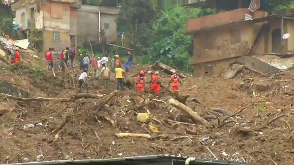 Peste 150 de persoane au murit în urma alunecărilor de teren din Brazilia. Mai mult de 165 sunt dispărute - Imaginea 4