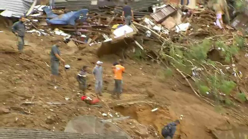 Peste 150 de persoane au murit în urma alunecărilor de teren din Brazilia. Mai mult de 165 sunt dispărute - Imaginea 3