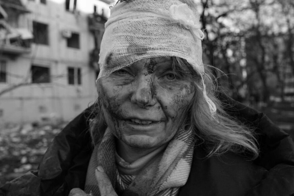 Imaginile dureroase provocate de război. Cadavre calcinate şi clădiri distruse în estul Ucrainei - Imaginea 1