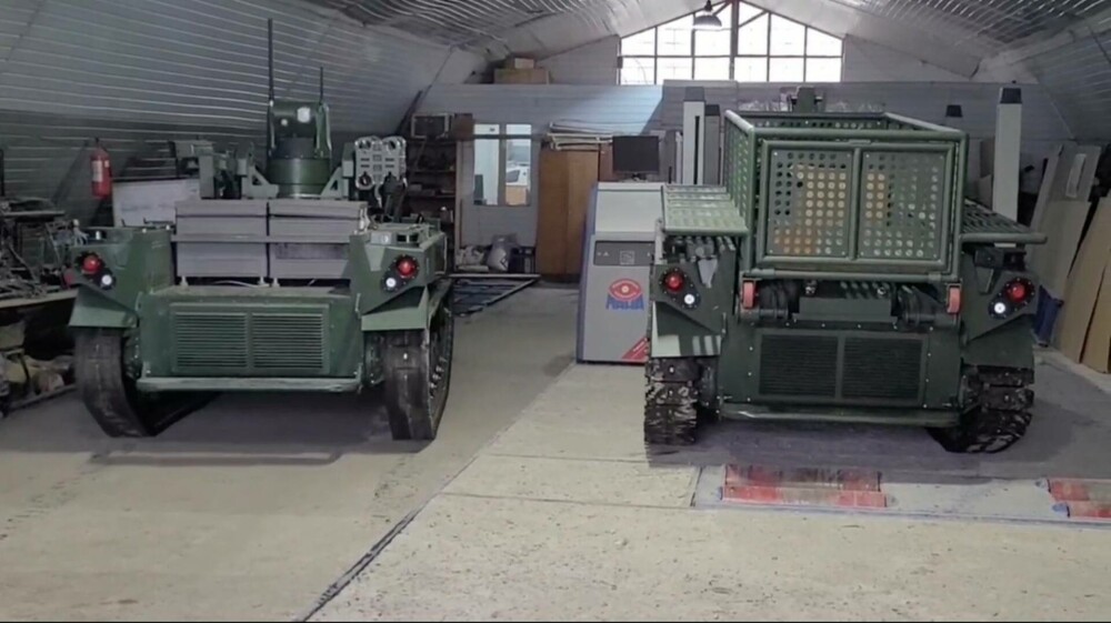 Primul „tanc robot” al Rusiei a ajuns în Ucraina. Are scopul de a distruge vehiculele armate furnizate de Occident | VIDEO - Imaginea 5