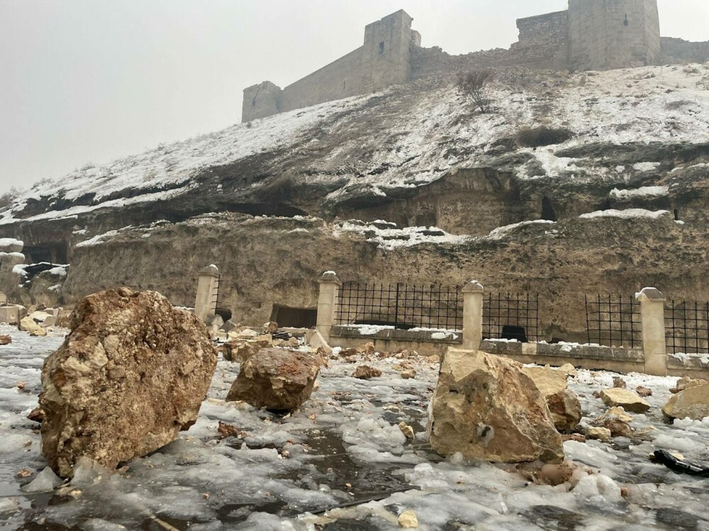 Un castel construit acum peste 2.200 ani a fost distrus de cutremurul din Turcia. GALERIE FOTO și VIDEO - Imaginea 1
