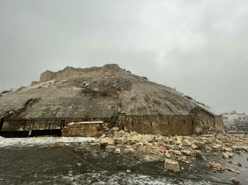 Un castel construit acum peste 2.200 ani a fost distrus de cutremurul din Turcia. GALERIE FOTO și VIDEO - Imaginea 6