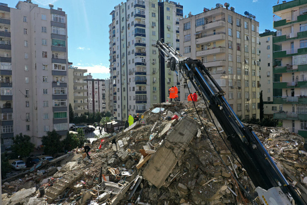 Erdogan a decretat stare de urgență în zece orașe turcești, după cutremurele devastatoare. GALERIE FOTO - Imaginea 8