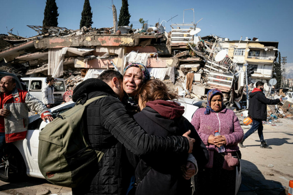 Cutremure devastatoare în Turcia și Siria. Bilanțul deceselor a depășit 12.000, iar eforturile de căutare și salvare continuă - Imaginea 39