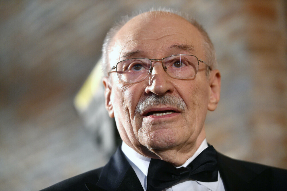 Victor Rebengiuc a împlinit 90 de ani. Actorul a apărut în peste 50 de filme | GALERIE FOTO - Imaginea 7