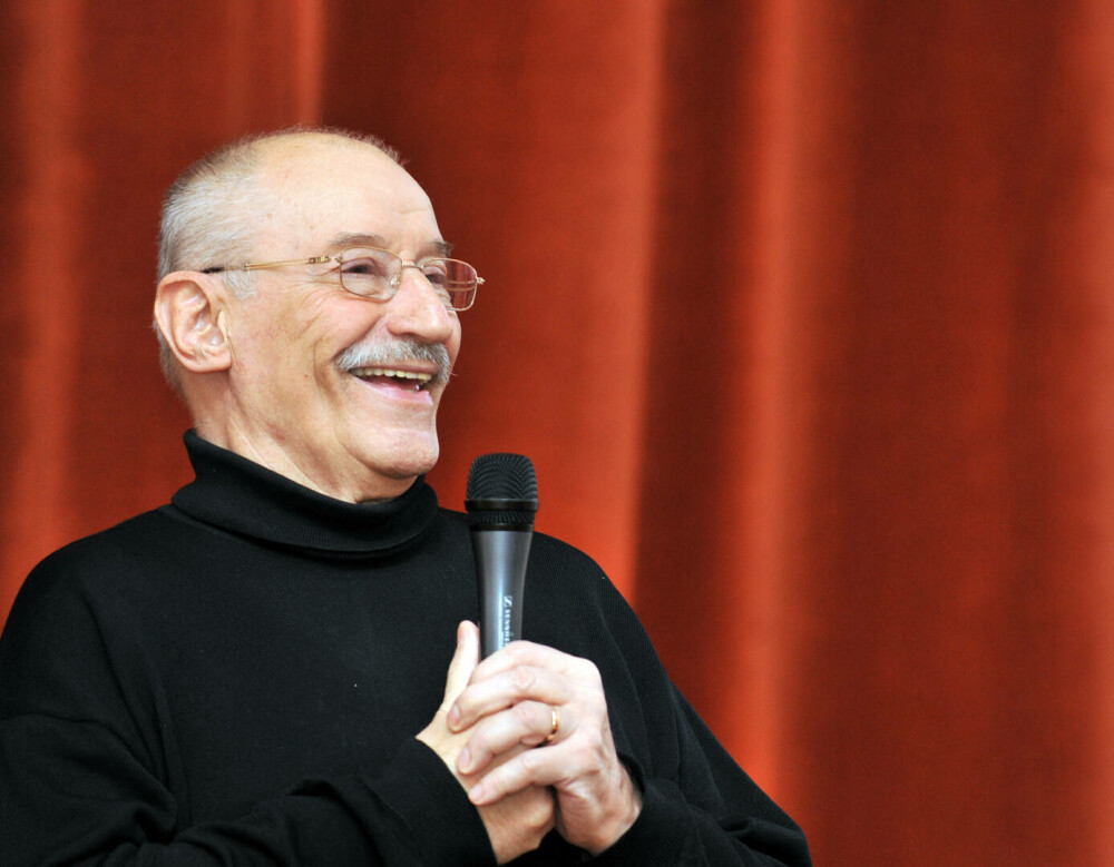 Victor Rebengiuc a împlinit 90 de ani. Actorul a apărut în peste 50 de filme | GALERIE FOTO - Imaginea 15