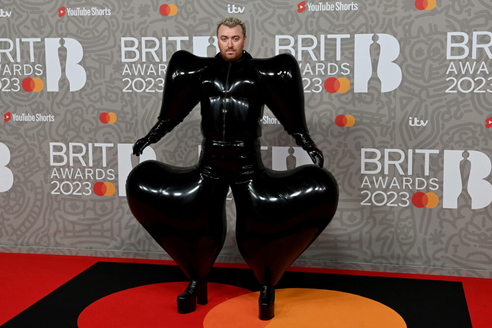 Cele mai excentrice apariții ale vedetelor la Brit Awards 2023. Sam Smith a șocat publicul cu ținuta sa | GALERIE FOTO - Imaginea 26