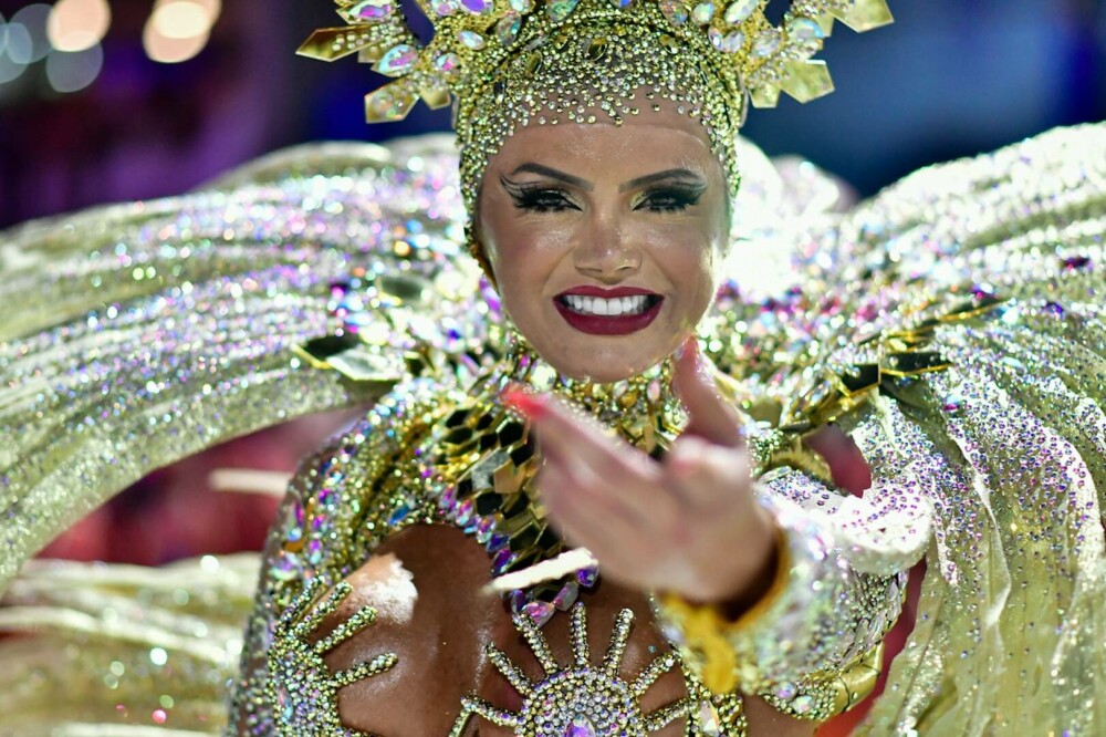 A început Carnavalul de la Rio. Spectacolul se anunţă grandios | GALERIE FOTO - Imaginea 13