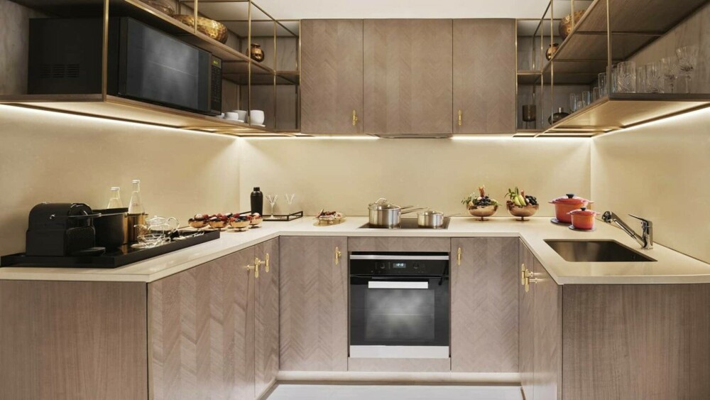 Cum arată apartamentul lui Cristiano Ronaldo din Arabia Saudită. Costă 300.000 de dolari pe lună | GALERIE FOTO - Imaginea 4