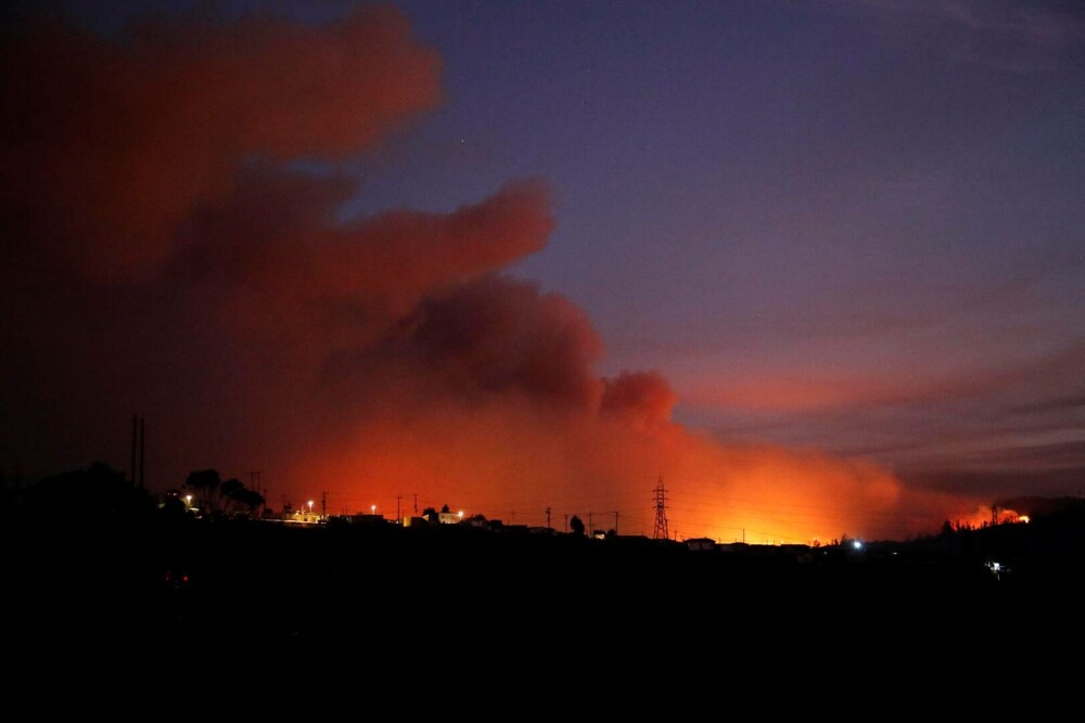 „Nu am mai văzut niciodată aşa ceva”. Stare de urgență în Chile. Incendiile violente au făcut aproximativ zece victime - Imaginea 3