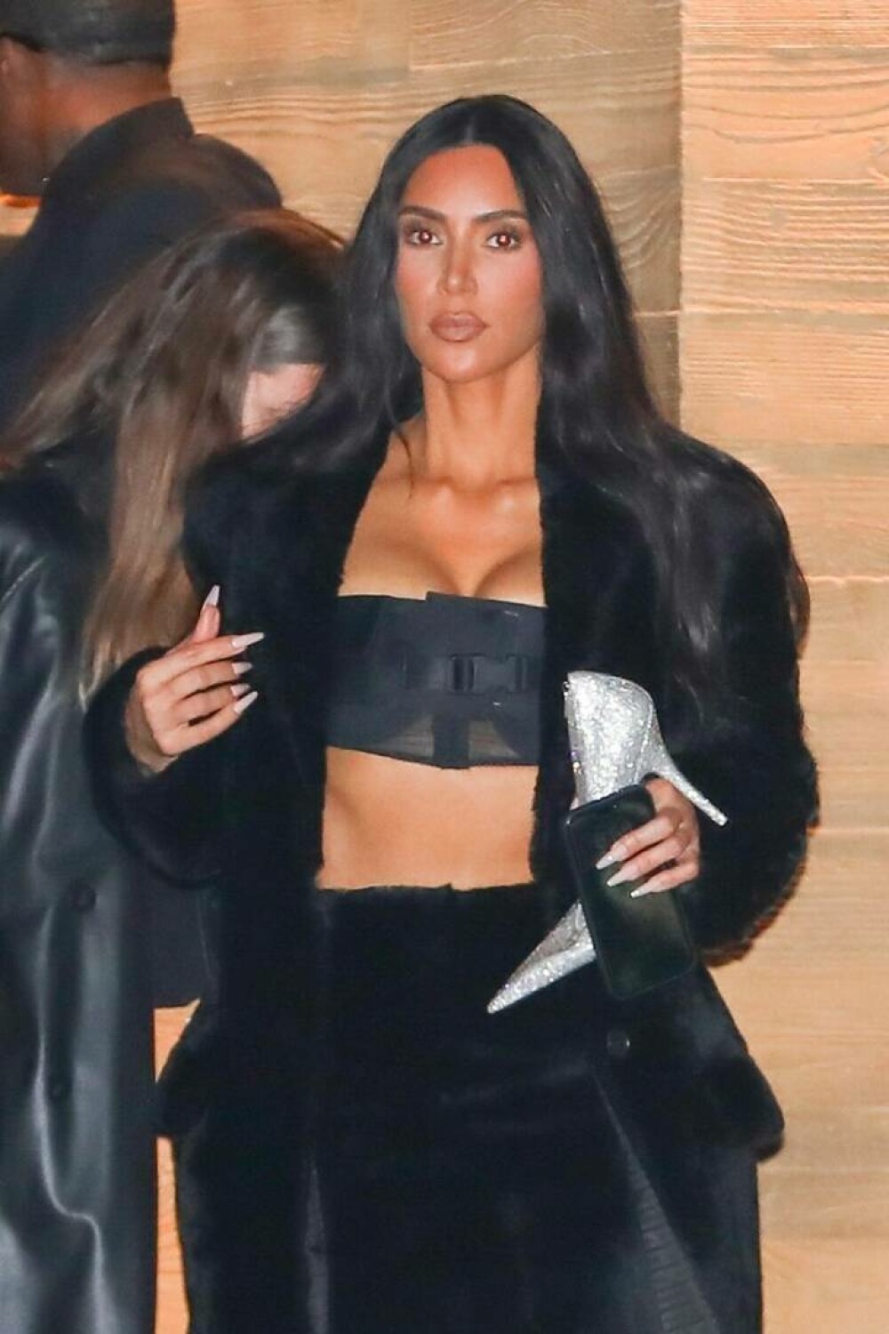 Kim Kardashian și Kanye West, întâlnire de gradul zero. Cum au fost surprinși cei doi foști soți împreună în oraș. FOTO - Imaginea 5