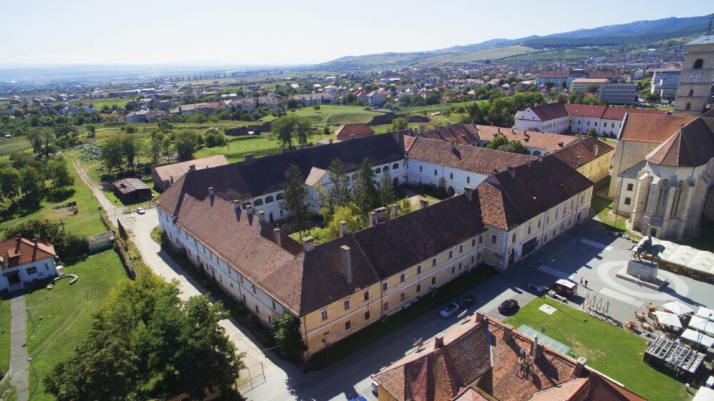 Palatul Principilor din Transilvania și-a deschis în premieră ușile pentru public. Clădirea, veche de peste șase secole - Imaginea 2