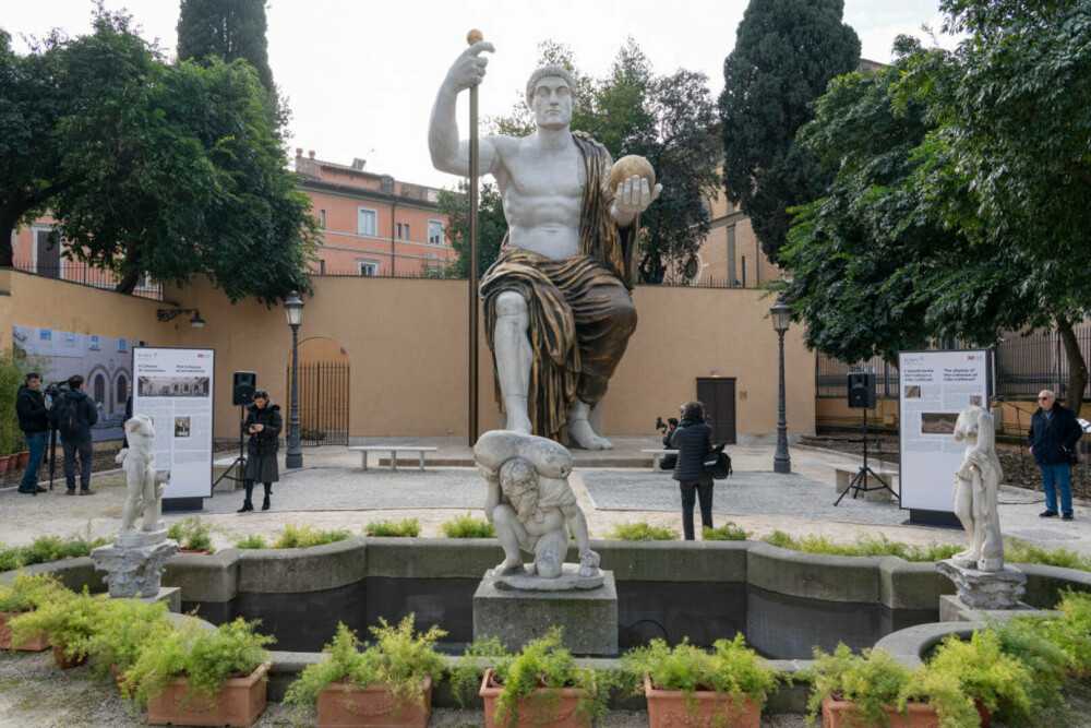 Statuia colosală a împăratului Constantin a fost reconstruită și expusă la Roma | GALERIE FOTO & VIDEO - Imaginea 5