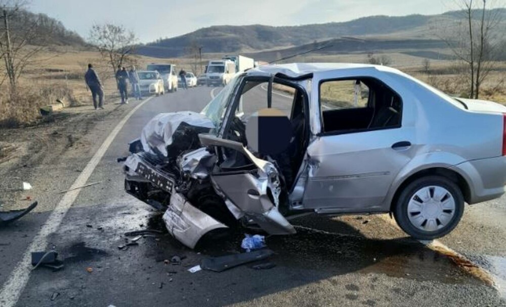 Accident rutier pe DN13, în Brașov. Doi bărbaţi au murit, iar o femeie este în stare gravă - Imaginea 2