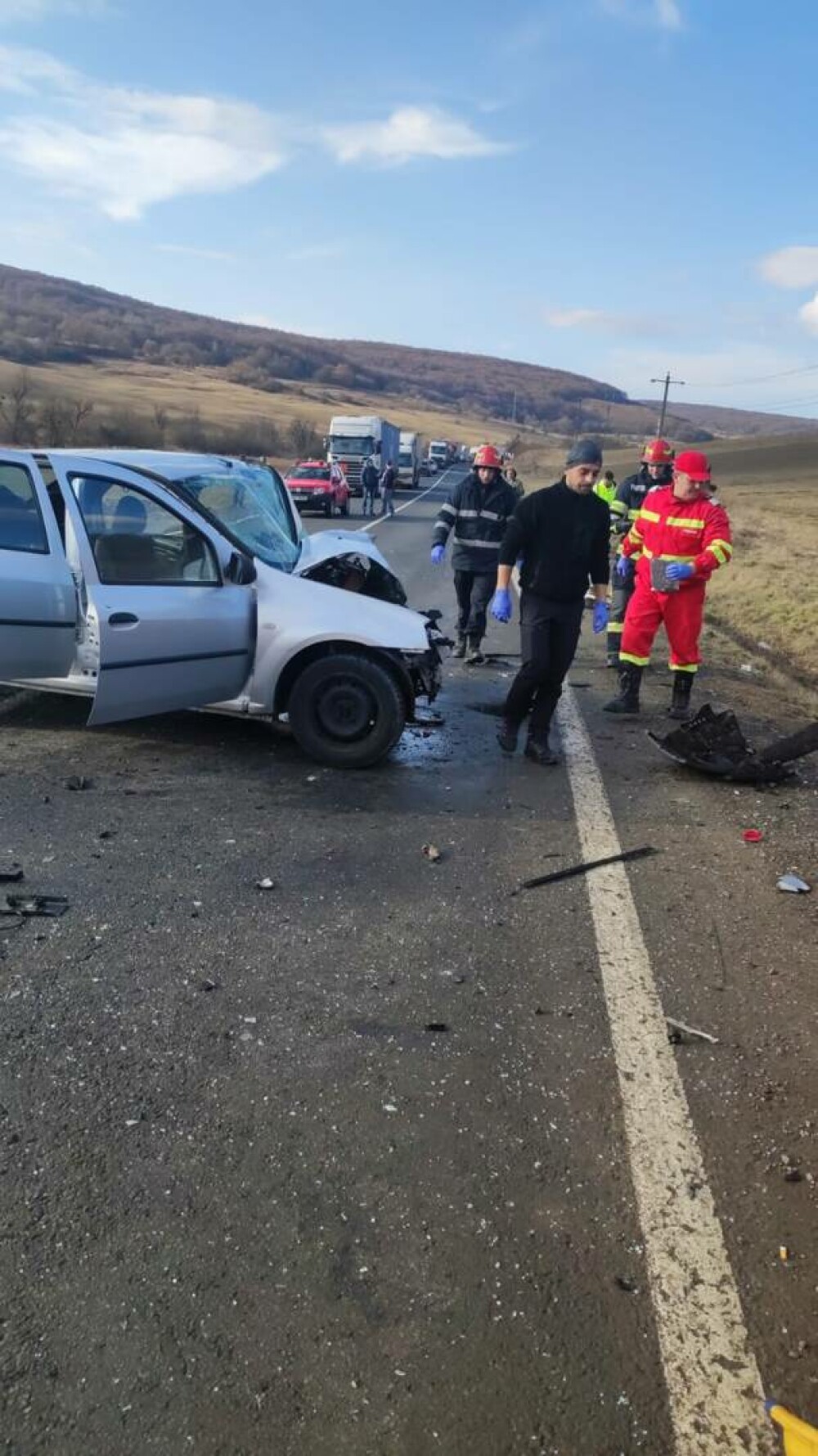 Accident rutier pe DN13, în Brașov. Doi bărbaţi au murit, iar o femeie este în stare gravă - Imaginea 3