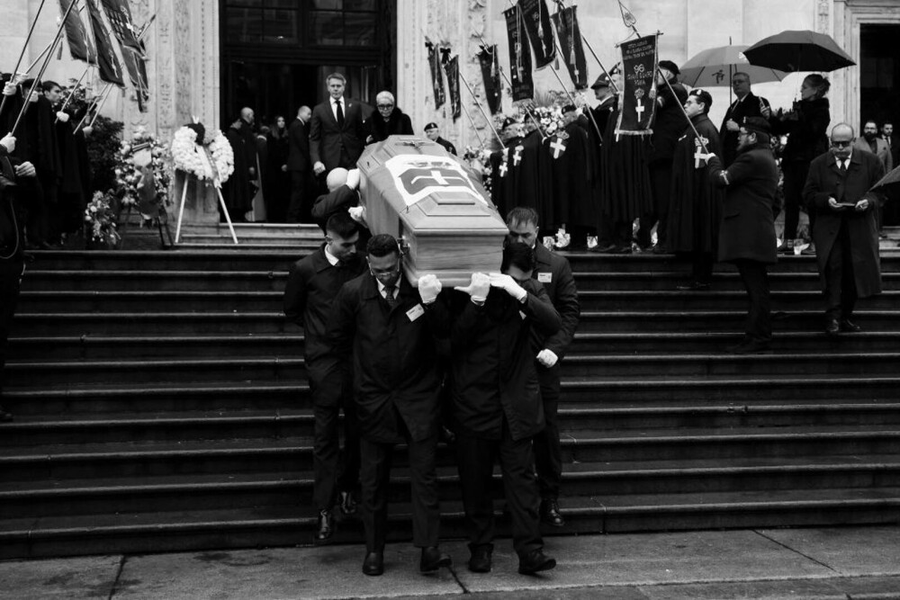Vittorio Emanuele, fiul ultimului rege al Italiei, a fost înmormântat discret la Torino | FOTO - Imaginea 7