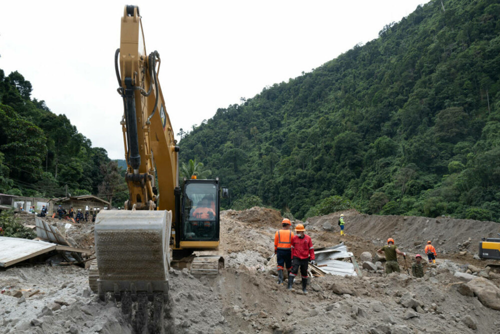 Bilanţul victimelor alunecării de teren din Filipine creşte la 68 de morţi. Alte 51 de persoane date dispărute în continuare - Imaginea 3