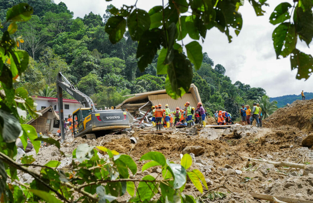 Bilanţul victimelor alunecării de teren din Filipine creşte la 68 de morţi. Alte 51 de persoane date dispărute în continuare - Imaginea 2