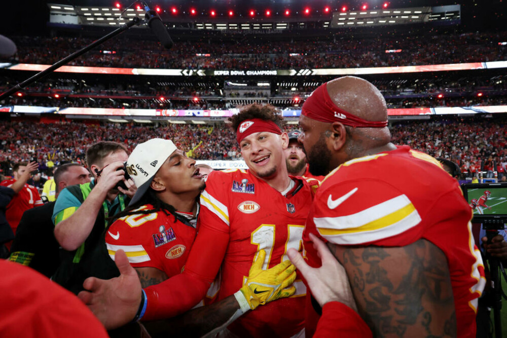 Show legendar în Vegas. Kansas City Chiefs a câștigat al doilea titlu consecutiv la Super Bowl. „Este minunat!” | FOTO - Imaginea 7