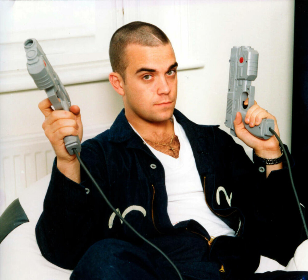 Momente nebunești cu Robbie Williams, în 30 de ani de carieră. Starul rock aniversează 50 de ani | FOTO - Imaginea 32