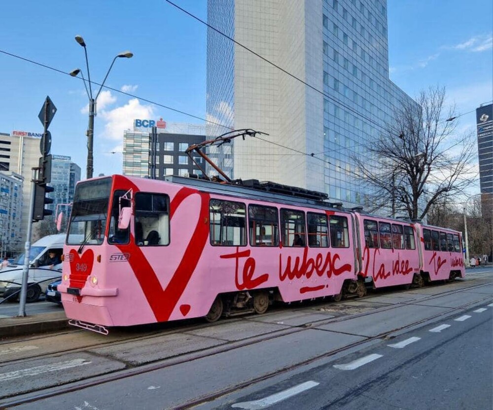 Pe ce linie merge tramvaiul iubirii din București. O inițiativă A List Magazine | FOTO - Imaginea 1