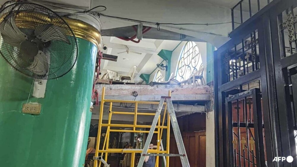 Tragedie în Filipine. O persoană a murit și alte 53 au fost rănite, după ce balconul unei biserici s-a prăbușit - Imaginea 2