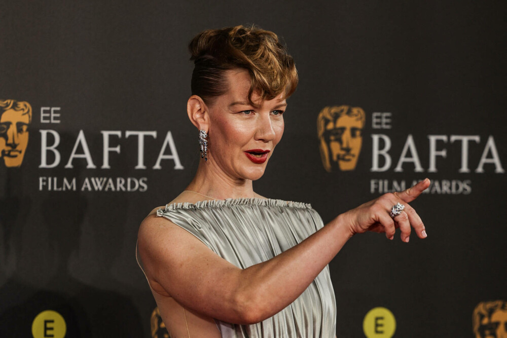 Cum s-au îmbrăcat vedetele la premiile BAFTA 2024. GALERIE FOTO - Imaginea 6
