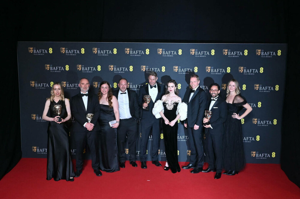 Cum s-au îmbrăcat vedetele la premiile BAFTA 2024. GALERIE FOTO - Imaginea 13