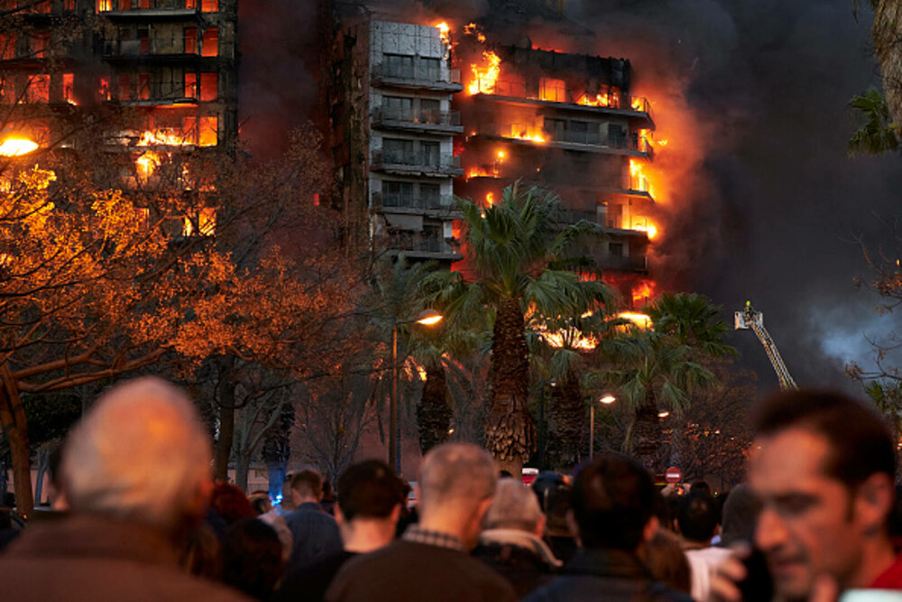 Incendiu devastator într-un complex rezidențial din Valencia, administrat de o româncă. Sunt cel puțin 4 morți și 14 răniți - Imaginea 16