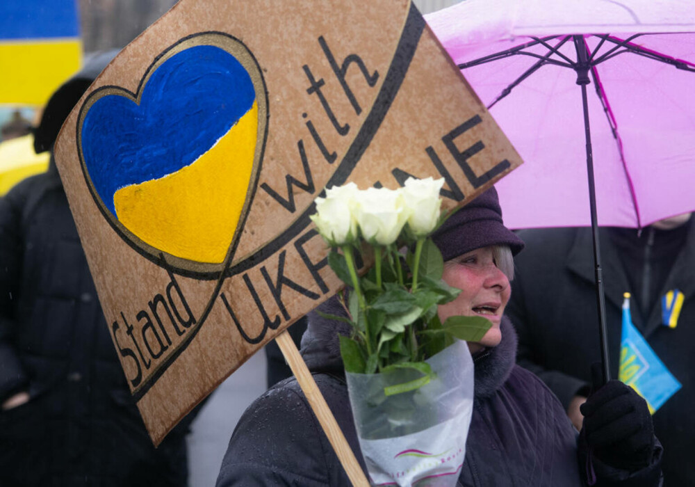 Manifestaţii de amploare pro-Ucraina în Europa. Oamenii au scandat „Putin asasin”| GALERIE FOTO & VIDEO - Imaginea 2