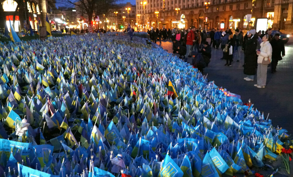 Lacrimi și speranță în Kiev, după doi ani de război. Militarii răniți spun că: „Aceste lucruri nu trebuie să se uite” - Imaginea 5