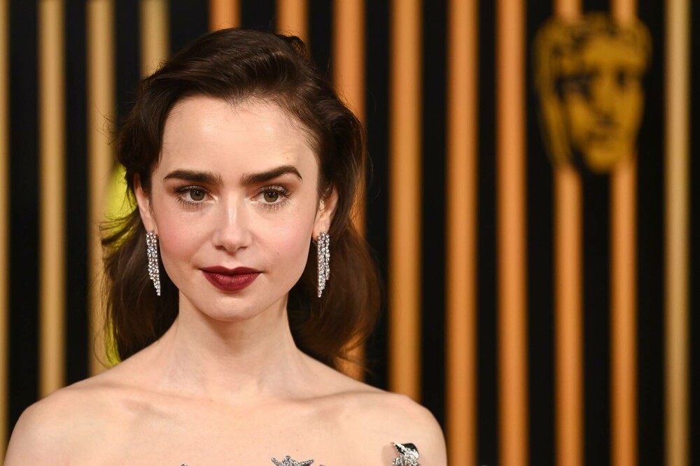 Lily Collins, vedeta din „Emily in Paris”, criticată de fani pentru că a apelat la o mamă surogat - Imaginea 18