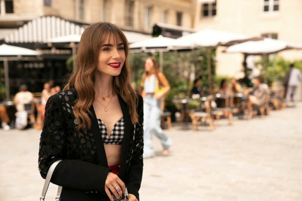 Lily Collins, vedeta din „Emily in Paris”, criticată de fani pentru că a apelat la o mamă surogat - Imaginea 21