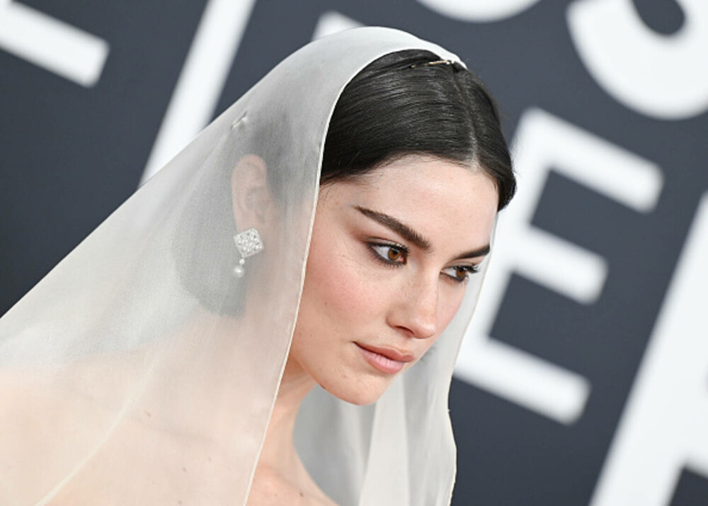 Cele mai neinspirate ținute purtate de vedete la Premiile Grammy. Artiștii care au dezamăgit pe covorul roșu. GALERIE FOTO - Imaginea 19