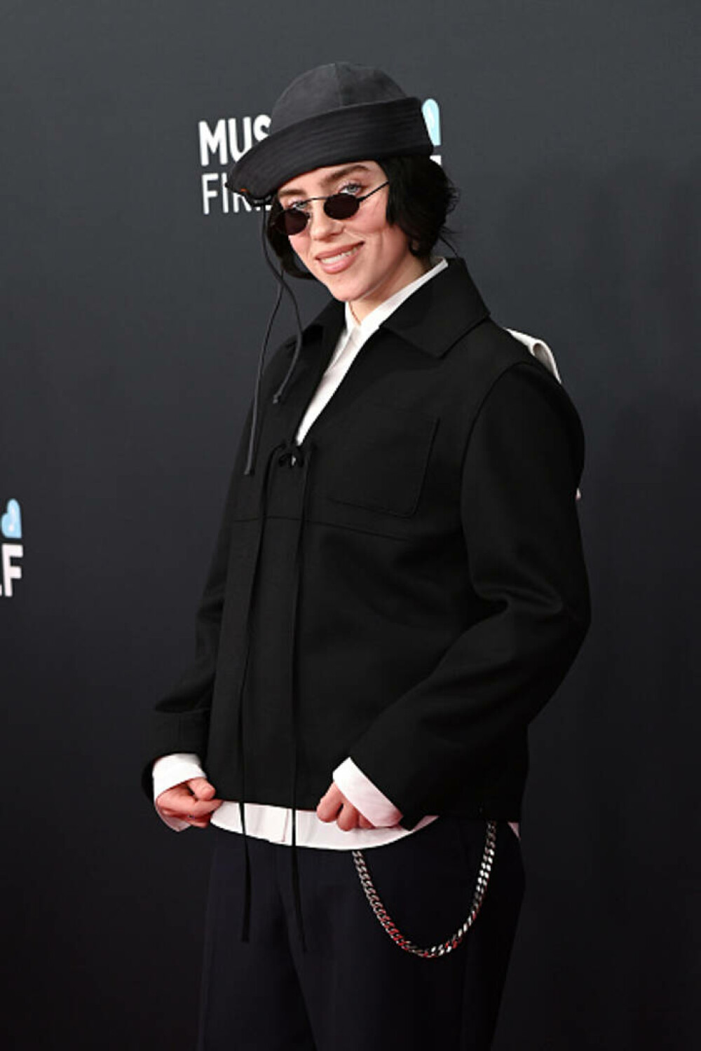 Cele mai neinspirate ținute purtate de vedete la Premiile Grammy. Artiștii care au dezamăgit pe covorul roșu. GALERIE FOTO - Imaginea 53