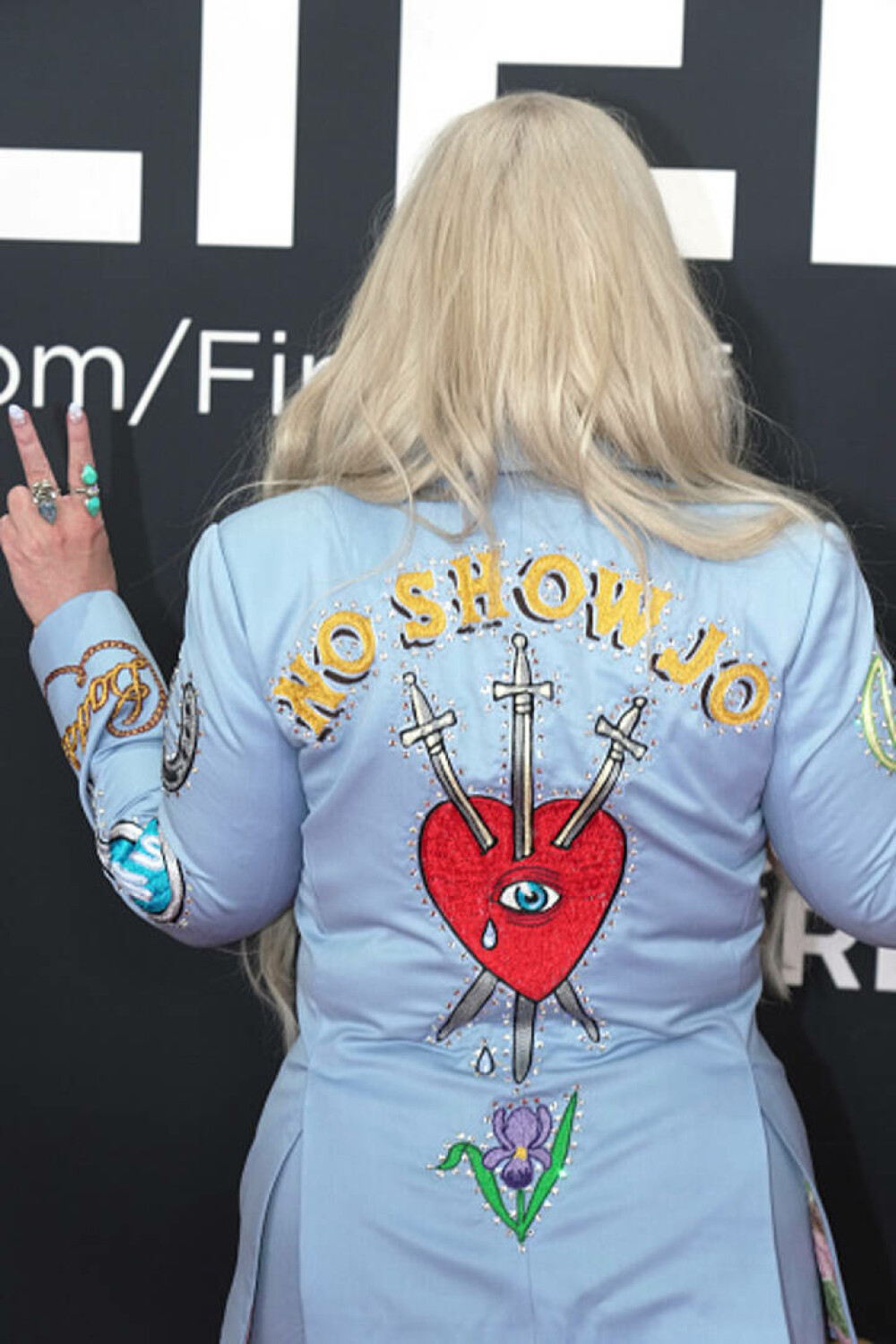 Cele mai neinspirate ținute purtate de vedete la Premiile Grammy. Artiștii care au dezamăgit pe covorul roșu. GALERIE FOTO - Imaginea 94
