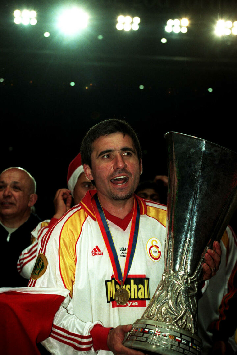 Gheorghe Hagi, „Regele fotbalului românesc”, a împlinit 60 de ani. Fotografii inedite din cariera sa. GALERIE FOTO - Imaginea 7