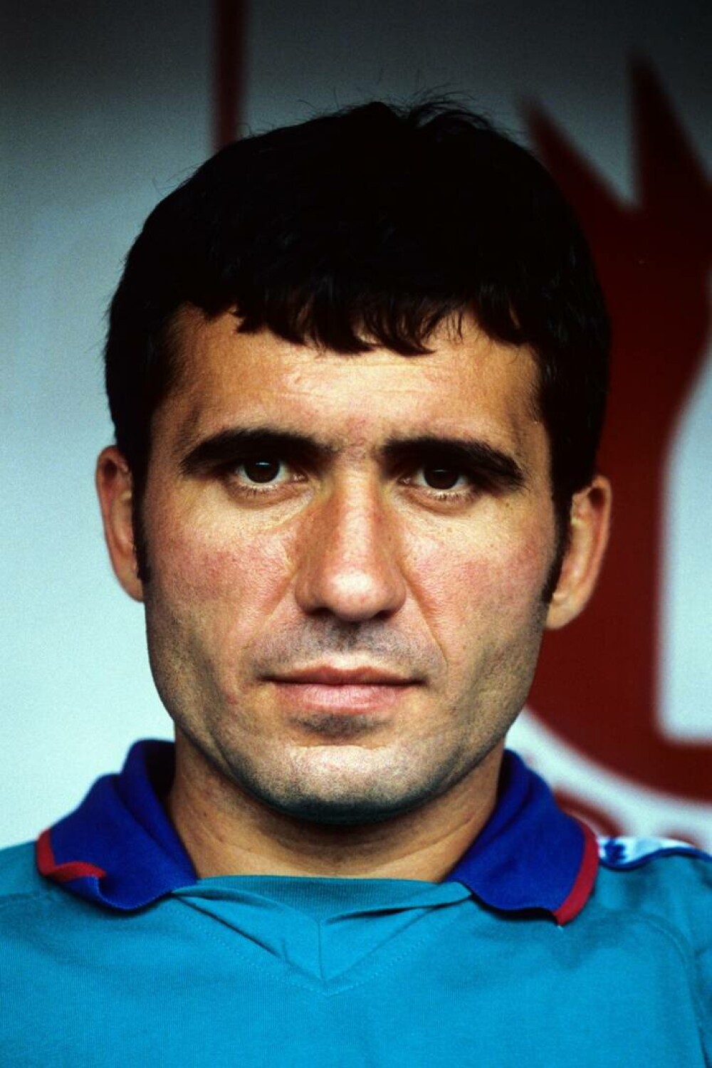 Gheorghe Hagi, „Regele fotbalului românesc”, a împlinit 60 de ani. Fotografii inedite din cariera sa. GALERIE FOTO - Imaginea 19